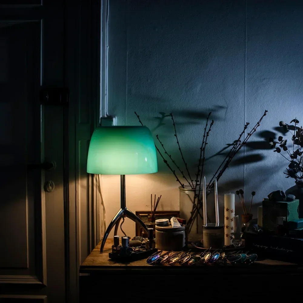 Italian Vintage Glass Table La - огляд і ціна Floor Lamp Tripod
